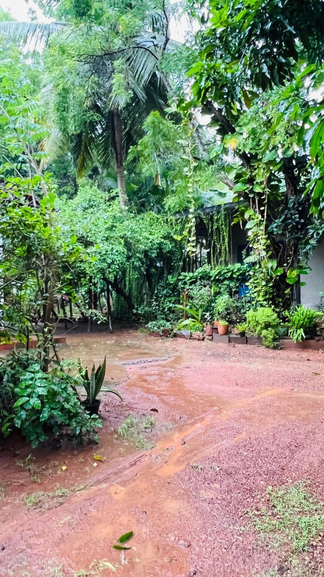 Kataragama Homestay منزل للإقامة *