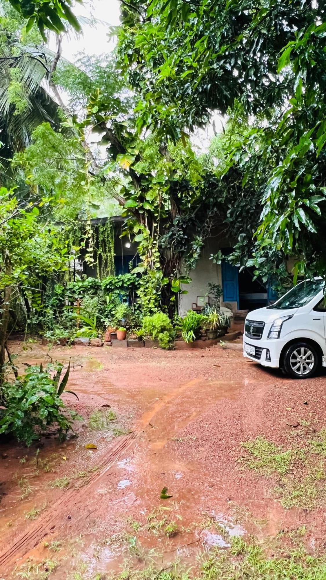 Kataragama Homestay منزل للإقامة